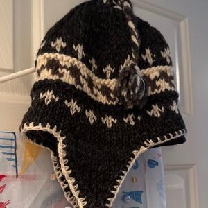 Unisex 100% wool Made in Nepal  Black and White Knit Earflap Hat